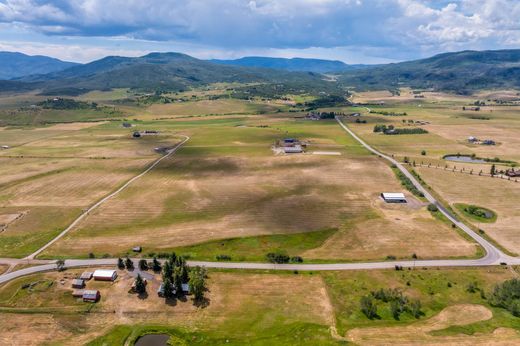 Участок, Steamboat Springs, Routt County