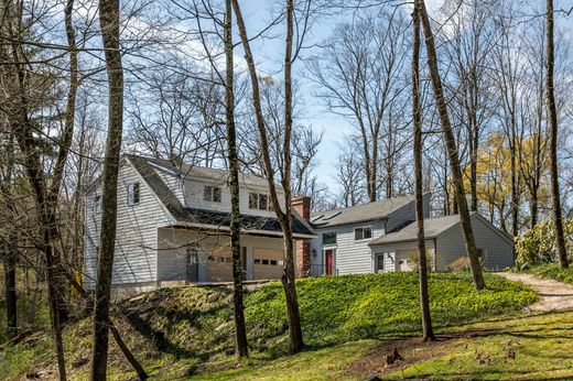 Detached House in Lakeville, Litchfield County