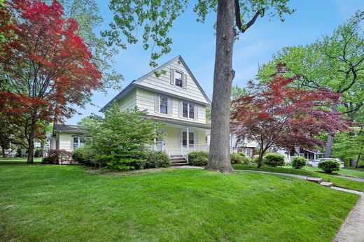 Detached House in Tenafly, Bergen County