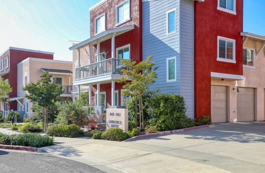 Apartment / Etagenwohnung in San Luis Obispo, San Luis Obispo County