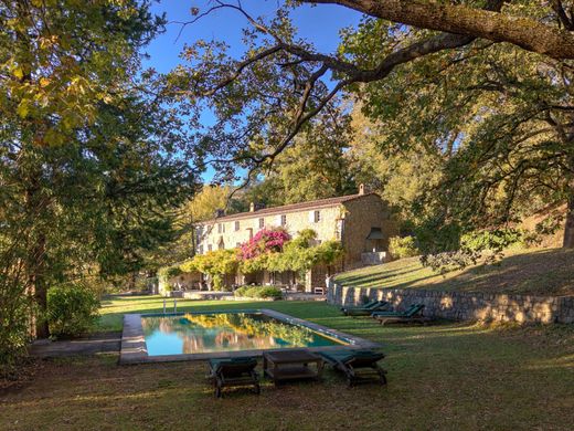 Detached House in Châteauneuf-Grasse, Alpes-Maritimes