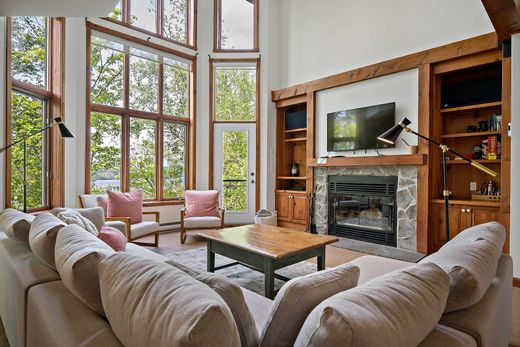 Daire Mont-Tremblant, Laurentides