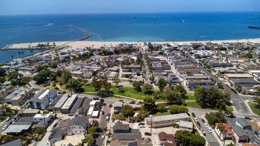 ‏בתי יוקרה ב  Seal Beach, מחוז אורנג'