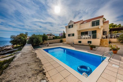Villa en Brac, Split-Dalmatia