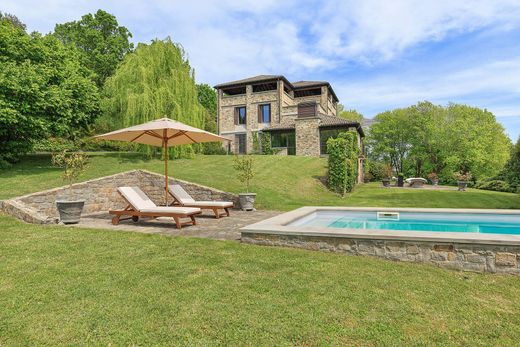 Villa in Langhirano, Provincia di Parma