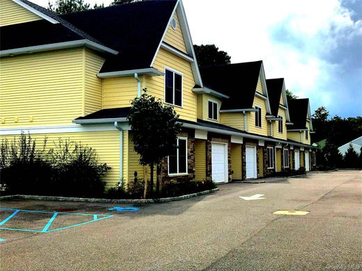 Apartment / Etagenwohnung in Huntington, Suffolk County