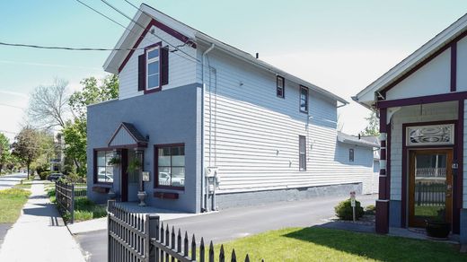 Элитный дом, Саратога-Спрингс, Saratoga County