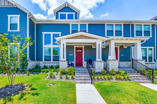 Townhouse in Frisco, Collin County