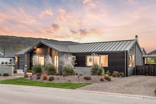 Luxury home in Wanaka, Queenstown-Lakes District