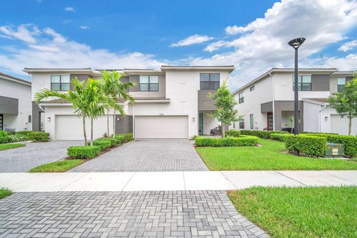 Luxury home in Lake Worth, Palm Beach