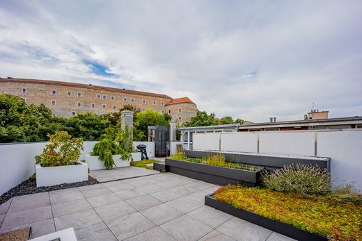 Apartment / Etagenwohnung in Pressburg, Bratislava