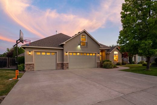 Detached House in Richland, Benton County