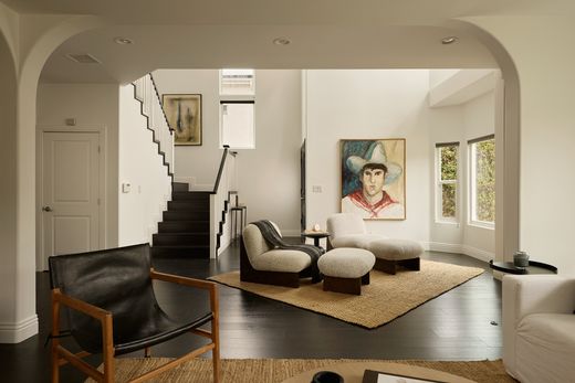 Detached House in West Los Angeles, Los Angeles County