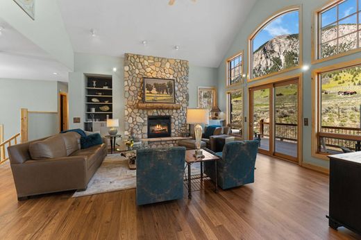 Luxury home in Crested Butte, Gunnison County