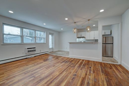 Apartment in South Orange, Essex County