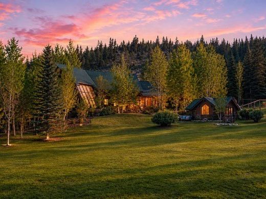Detached House in Conifer, Jefferson County