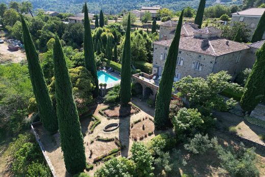 Aubenas, Ardècheの一戸建て住宅