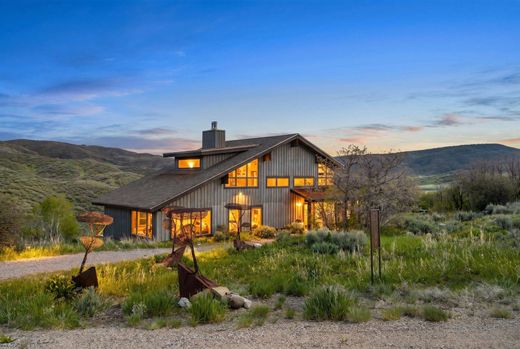 Luxury home in Oak Creek, Routt County