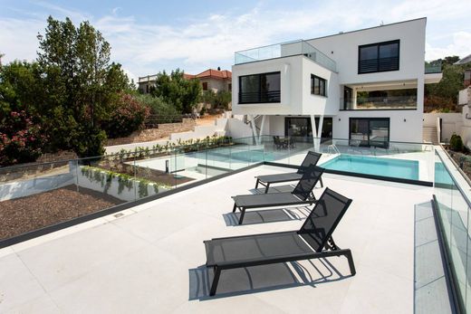 Вилла, Šolta, Split-Dalmatia