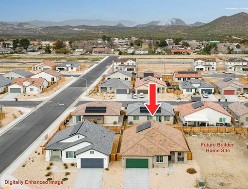 Detached House in Rosamond, Kern County