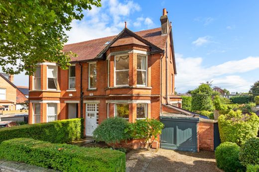 Twee-onder-een-kapwoning in Dublin, Dublin City