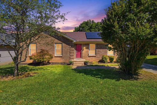 Detached House in Louisville, Jefferson County