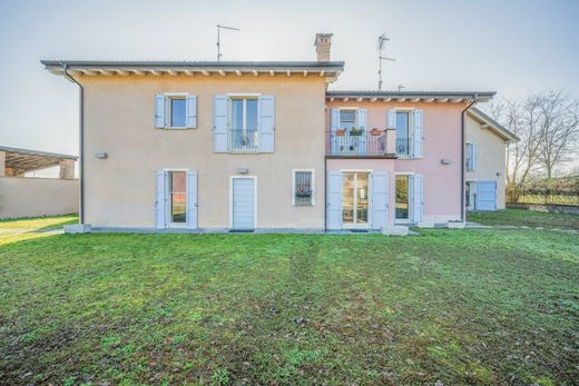 Vrijstaand huis in Gragnano Trebbiense, Provincia di Piacenza