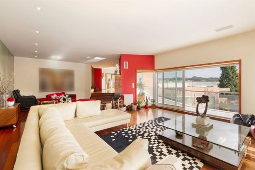 Detached House in Vila Nova de Gaia, Distrito do Porto