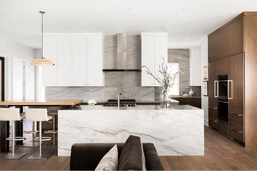 Casa Independente - Edina, Hennepin County