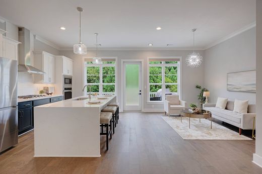 Townhouse in Roswell, Fulton County