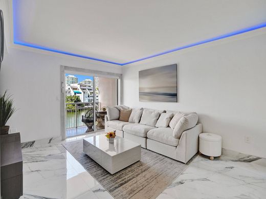 Apartment in Sunny Isles Beach, Miami-Dade