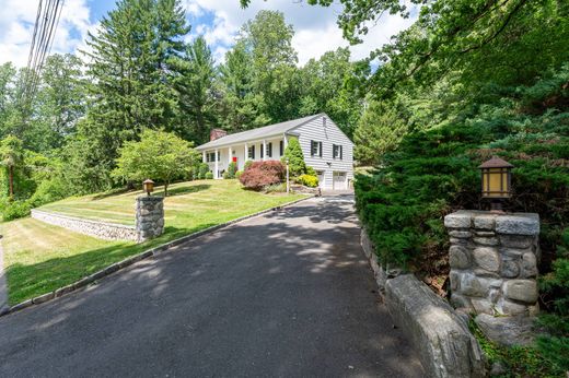 Detached House in Stamford, Fairfield County