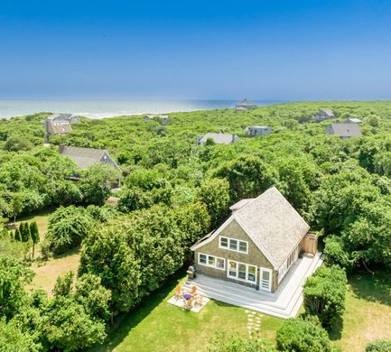Detached House in Montauk, Suffolk County