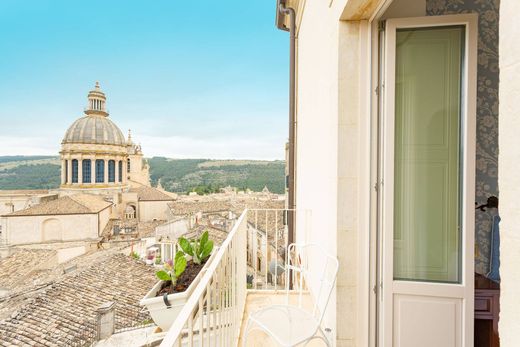 Detached House in Ragusa, Sicily