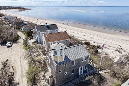 Luxury home in Brewster, Barnstable County