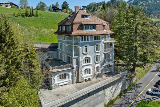 Dom jednorodzinny w Caux, Riviera-Pays-d'Enhaut District