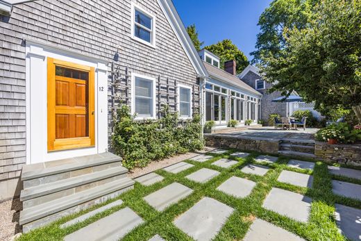 Detached House in Osterville, Barnstable County