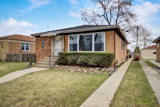 Detached House in Skokie, Cook County