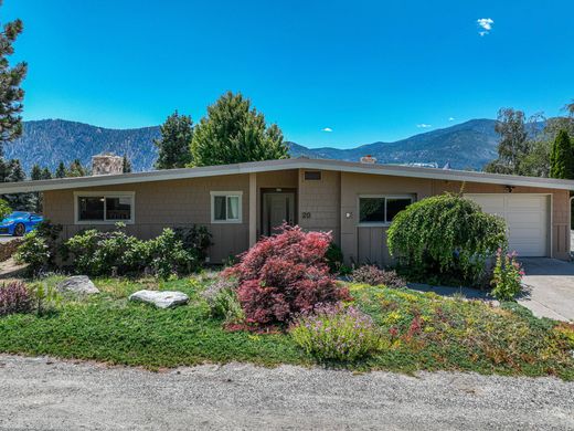 Detached House in Manson, Chelan County