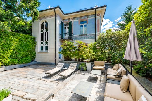 Casa Unifamiliare a Minusio, Locarno District