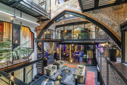 Частный Дом, Барселона, Província de Barcelona