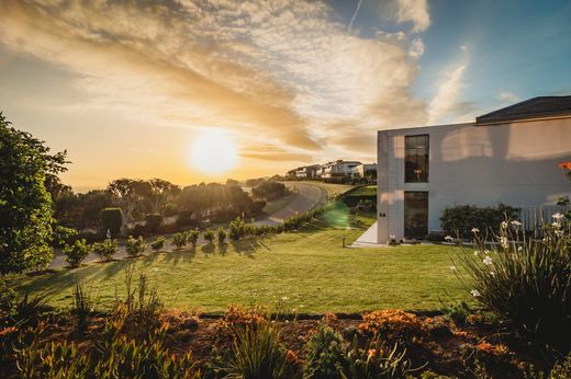 Vrijstaand huis in Herolds Bay, Eden District Municipality