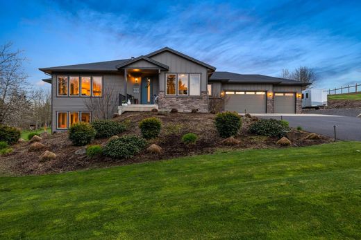 Luxe woning in Newberg, Yamhill County