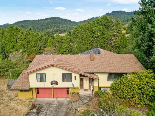 Casa Independente - Corvallis, Benton County