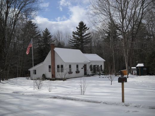 Detached House in Orford, Grafton County