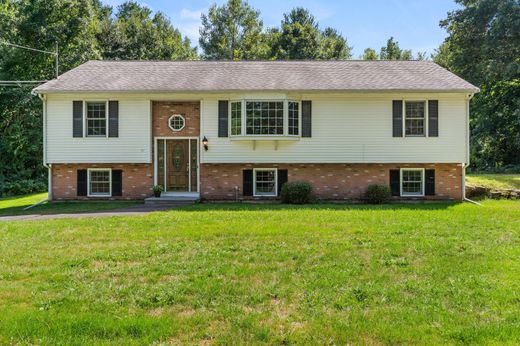 Einfamilienhaus in Groveland, Essex County