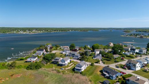 Detached House in Narragansett, Washington County
