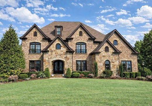 Detached House in Suwanee, Gwinnett County
