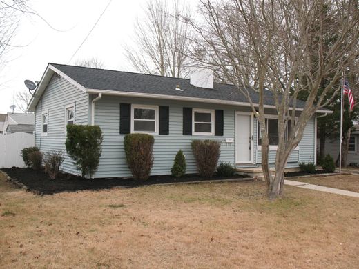 Detached House in Linwood, Atlantic County