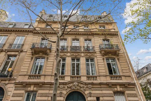 Apartment / Etagenwohnung in Tour Eiffel, Invalides – Ecole Militaire, Saint-Thomas d’Aquin, Paris